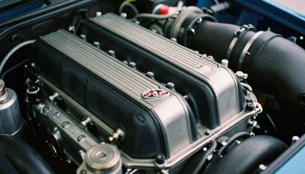 Perbandingan Supercar Bermesin V8, V10, dan V12